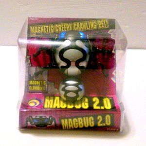 Magbug 2.0 Radioshack Mechanical Magnetic Climbing Crawling Pet Spider *